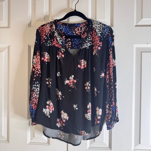 Lucky Brand Tops - Lucky Brand Navy Floral Blouse Size L